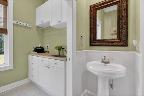 7246 Highway 165 Ravenel SC 29470