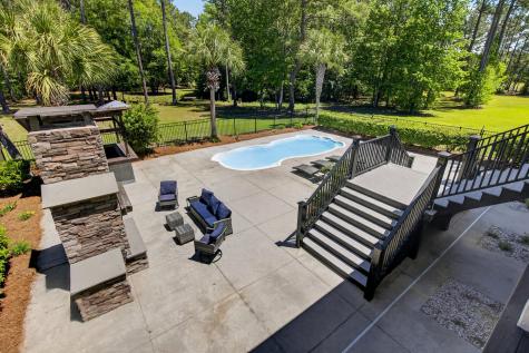 7246 Highway 165 Ravenel SC 29470