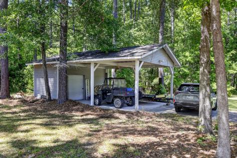 7246 Highway 165 Ravenel SC 29470