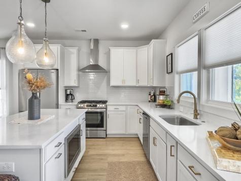 139 Sabal Court Summerville SC 29483