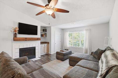 2011 N Highway 17 Mount Pleasant SC 29466