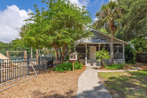 1408 School House Road Mount Pleasant SC 29464
