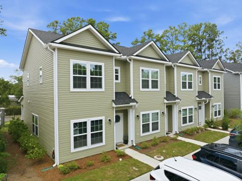 201 Twin Rivers Drive Wando SC 29492