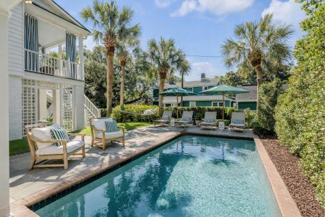 207 Pitt Street Mount Pleasant SC 29464