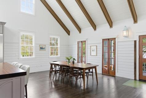 207 Pitt Street Mount Pleasant SC 29464