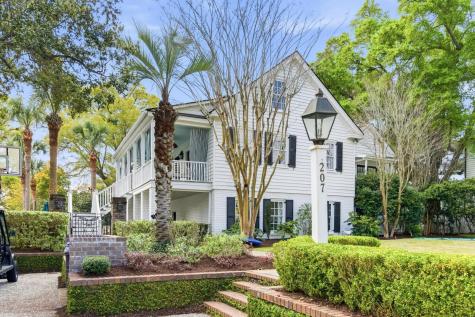 207 Pitt Street Mount Pleasant SC 29464