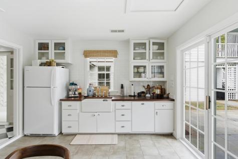 207 Pitt Street Mount Pleasant SC 29464