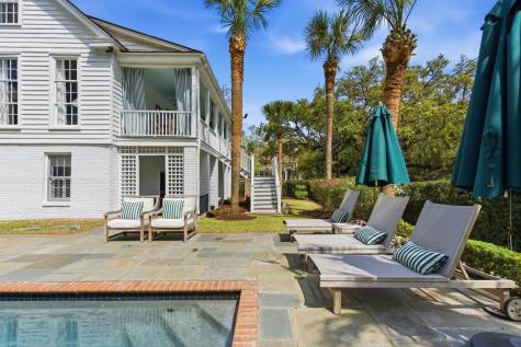 207 Pitt Street Mount Pleasant SC 29464