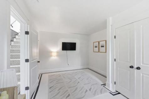 207 Pitt Street Mount Pleasant SC 29464