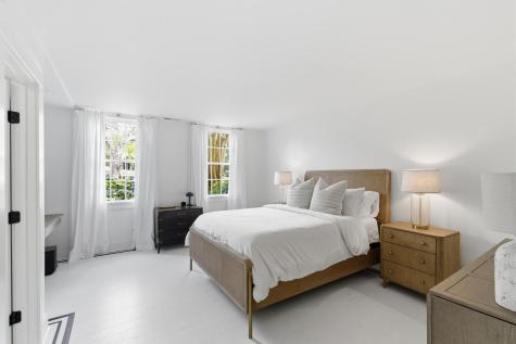 207 Pitt Street Mount Pleasant SC 29464