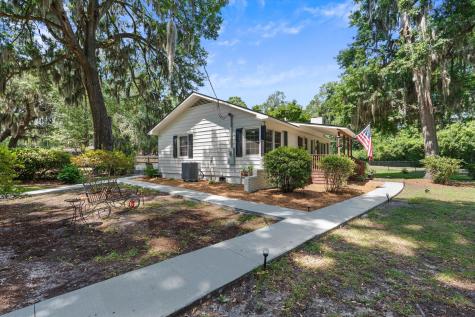 2420 Pine Court Beaufort SC 29902