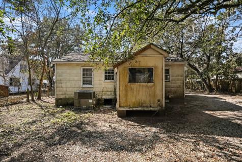 5516 Attaway Street North Charleston SC 29406