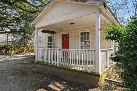 5516 Attaway Street North Charleston SC 29406