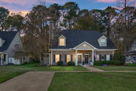 2200 Kings Gate Lane Mount Pleasant SC 29466