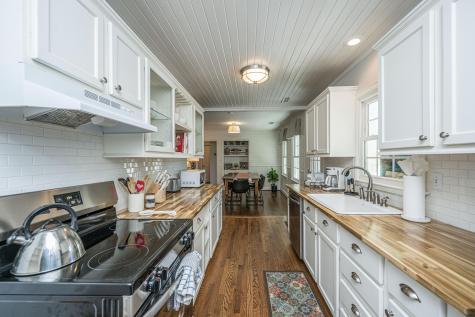 1128 Carter Avenue Mount Pleasant SC 29464