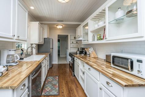 1128 Carter Avenue Mount Pleasant SC 29464
