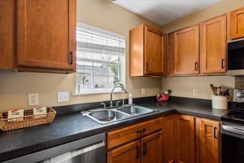 8766 Tigershark Avenue North Charleston SC 29406