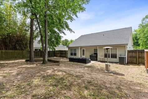 8766 Tigershark Avenue North Charleston SC 29406