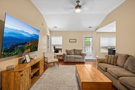 8766 Tigershark Avenue North Charleston SC 29406