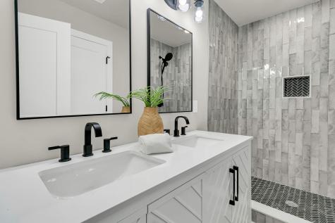 5889 N Rhett Avenue Hanahan SC 29410