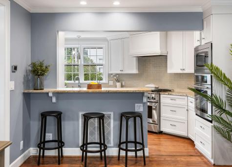 17 Ashley Avenue Charleston SC 29401