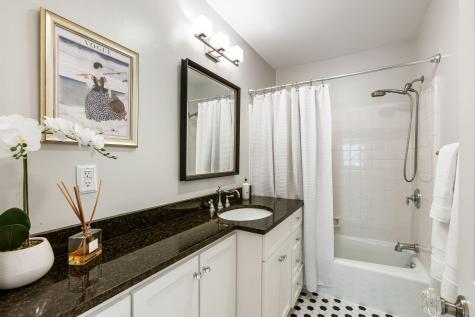 17 Ashley Avenue Charleston SC 29401