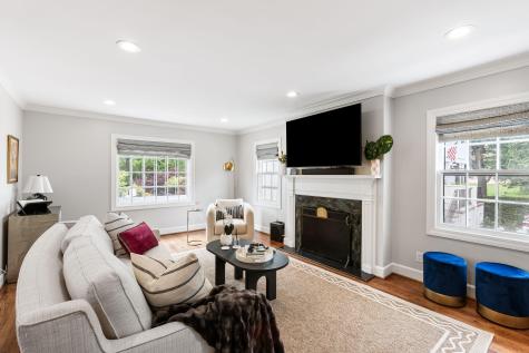 17 Ashley Avenue Charleston SC 29401