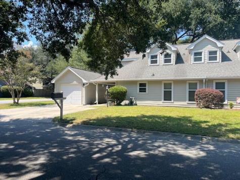 662 Poaug Lane Mount Pleasant SC 29464