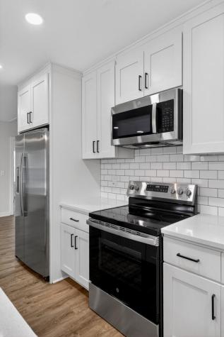2136 Commander Road North Charleston SC 29405