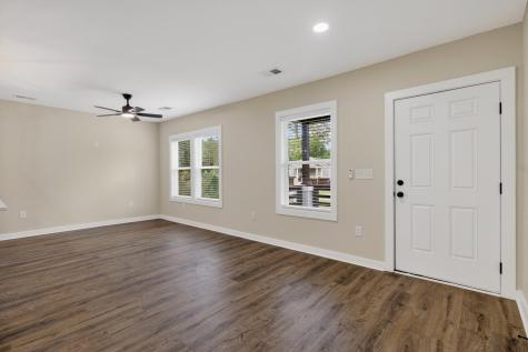 2136 Commander Road North Charleston SC 29405