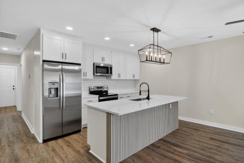 2136 Commander Road North Charleston SC 29405