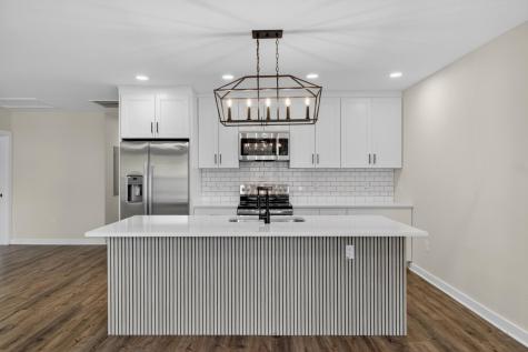 2136 Commander Road North Charleston SC 29405
