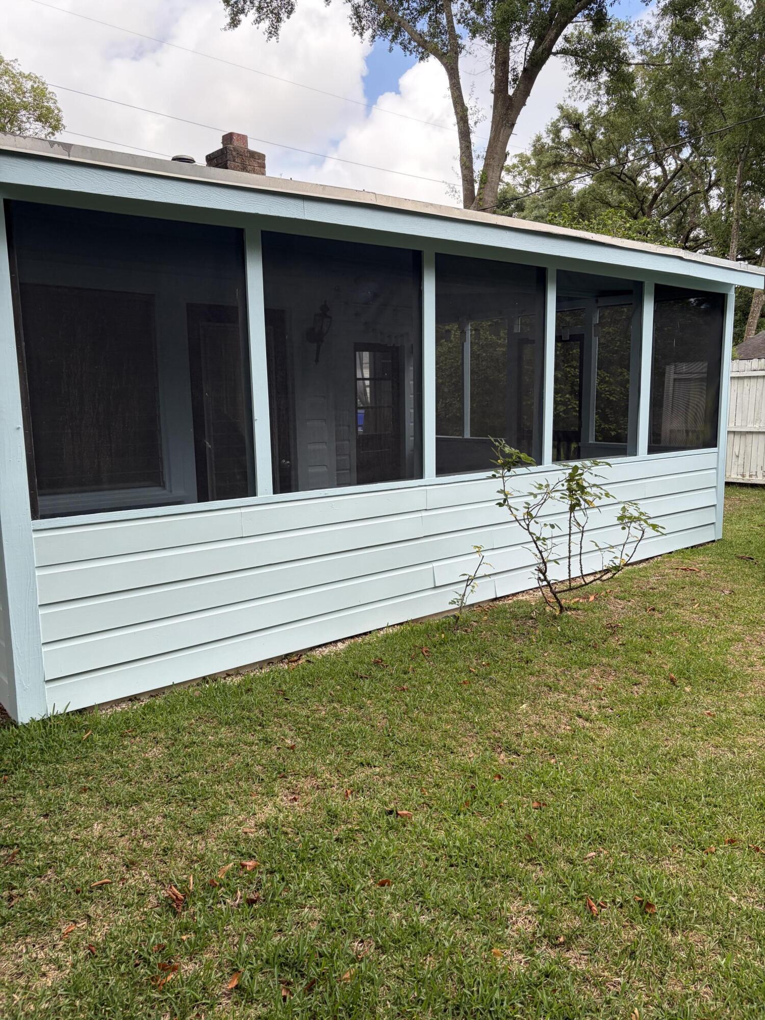 2056 Saint James Drive Charleston SC 29412