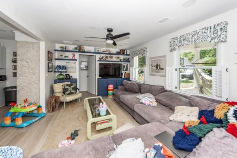 2045 Lake Avenue Charleston SC 29414
