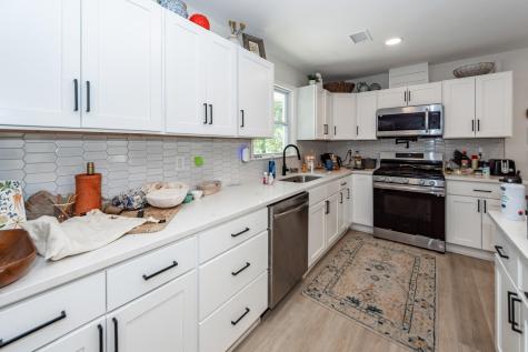 2045 Lake Avenue Charleston SC 29414