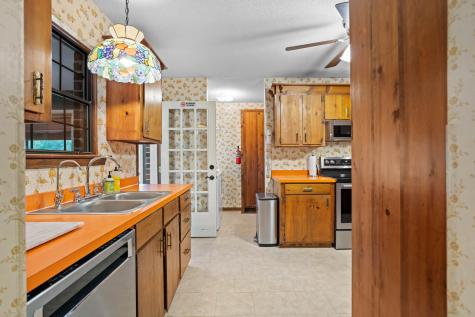 708 E Butternut Road Summerville SC 29483