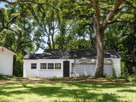 1412 Pocahontas Street Mount Pleasant SC 29464
