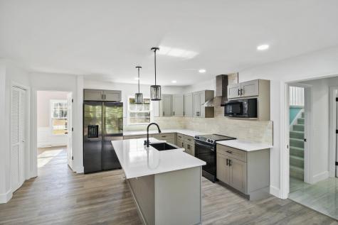 305 Mayfield Street Summerville SC 29485