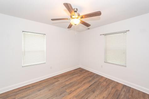 6933 Raymond Avenue North Charleston SC 29406