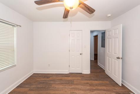 6933 Raymond Avenue North Charleston SC 29406