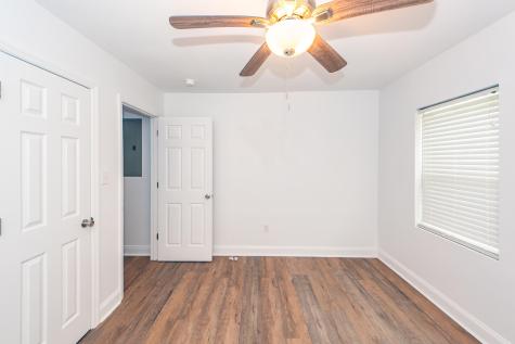 6933 Raymond Avenue North Charleston SC 29406