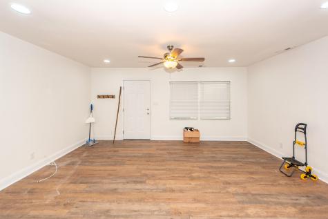 6933 Raymond Avenue North Charleston SC 29406