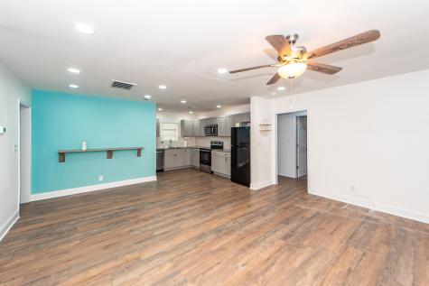 6933 Raymond Avenue North Charleston SC 29406