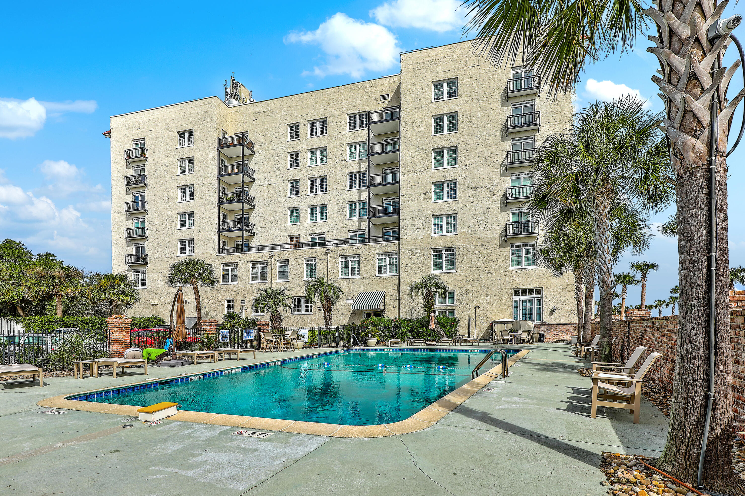 1 King Street Charleston SC 29401