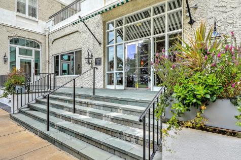 1 King Street Charleston SC 29401