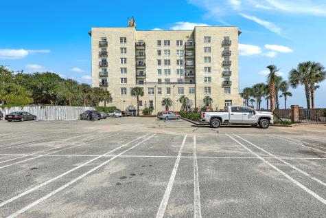 1 King Street Charleston SC 29401