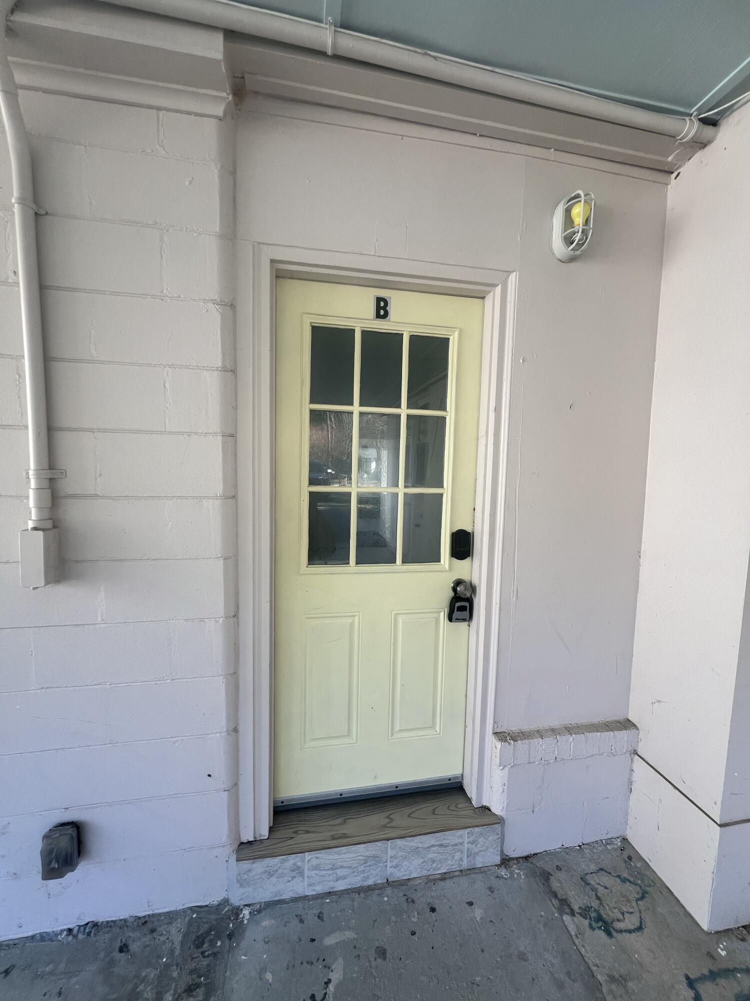 332 Howle Avenue Charleston SC 29412