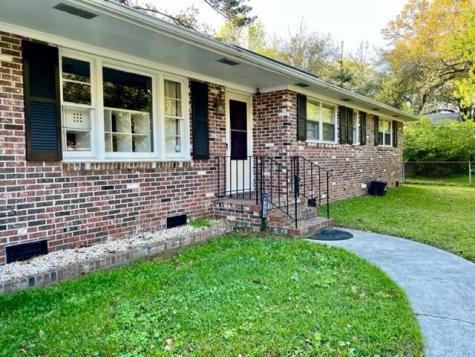 4739 Mimosa Street North Charleston SC 29405