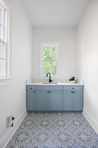 609 Daggett Street Charleston SC 29492