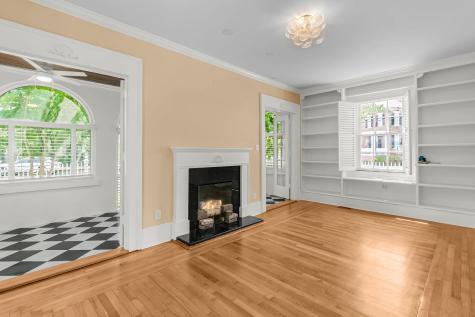 26 Limehouse Street Charleston SC 29401